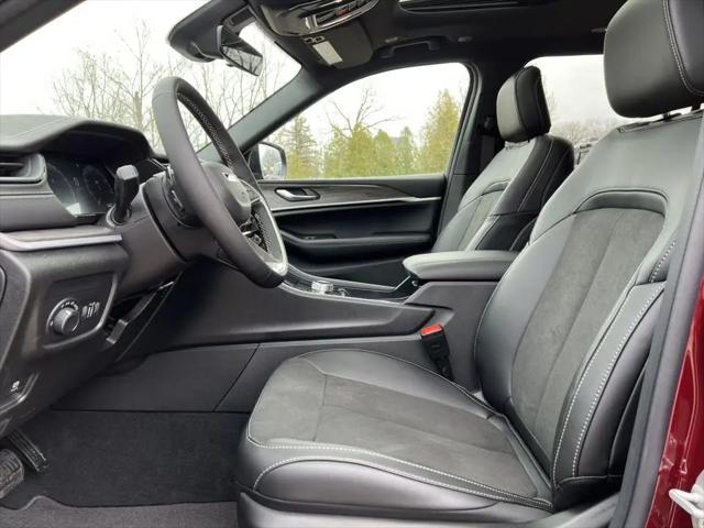 2026 Jeep Grand Cherokee L Altitude 4x4