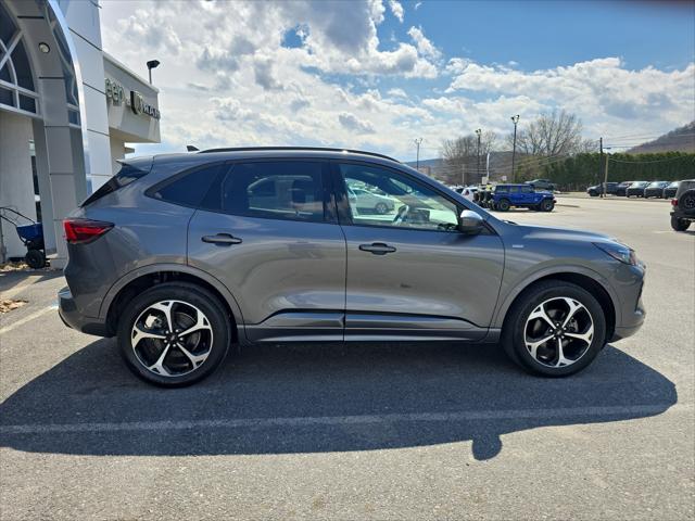 2024 Ford Escape ST-Line Elite