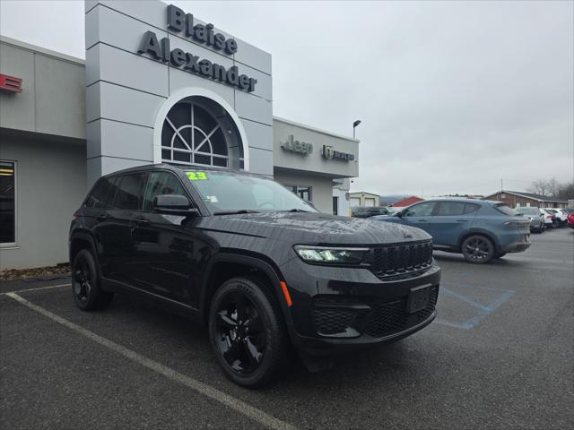 2023 Jeep Grand Cherokee Altitude X 4x4 2023 Jeep Grand Cherokee Altitude X 4x4