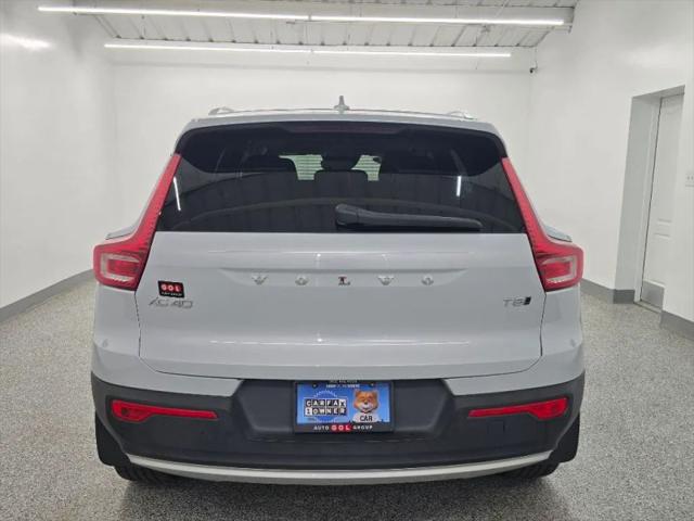 2021 Volvo XC40 T5 Momentum