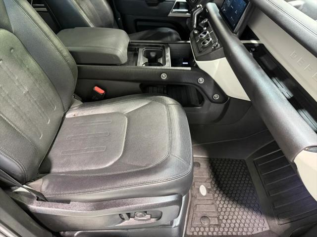 2022 Land Rover Defender 110 X-Dynamic SE