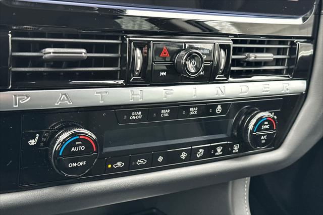 2026 Nissan Pathfinder SL