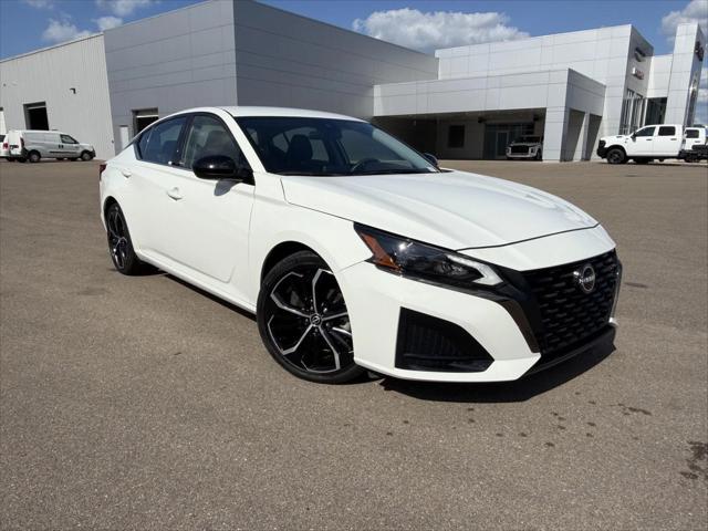 2024 Nissan Altima SR FWD