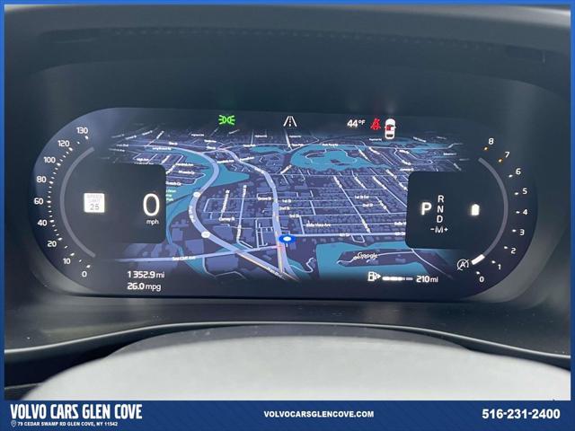 2026 Volvo XC40 Plus, B5 AWD Gas (mild hybrid), Dark