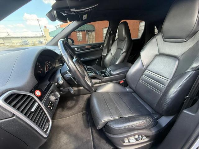 2021 Porsche Cayenne Base