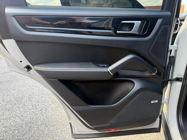 2021 Porsche Cayenne Base