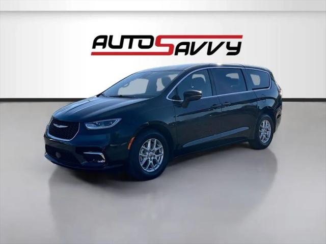 2023 Chrysler Pacifica Touring