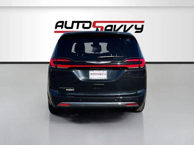 2023 Chrysler Pacifica Touring