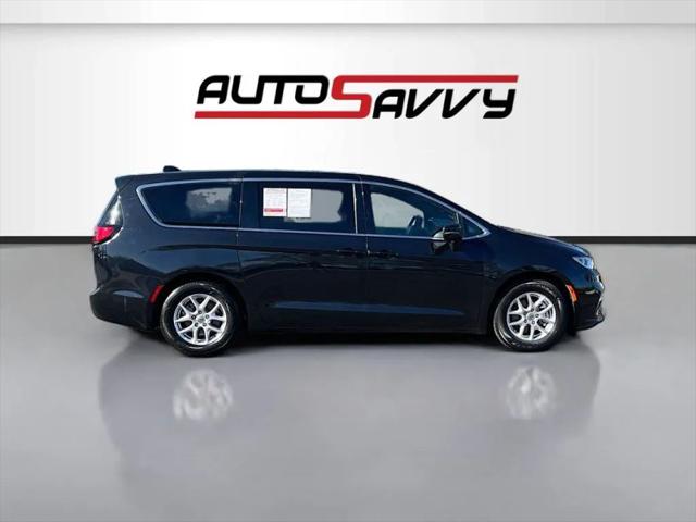2023 Chrysler Pacifica Touring