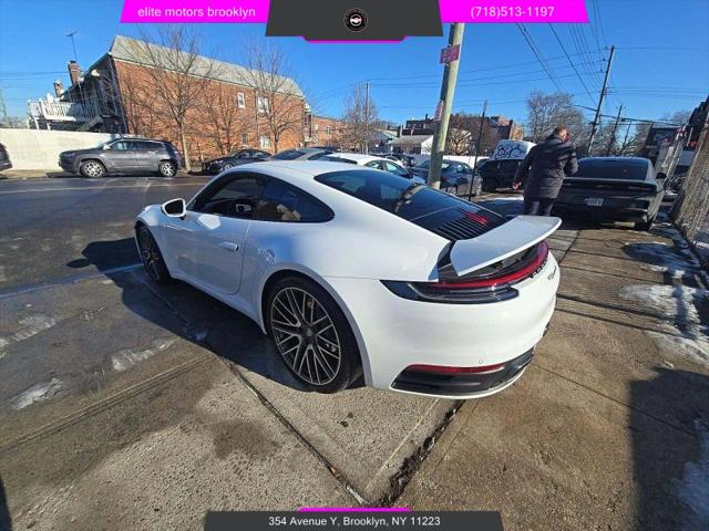 2021 Porsche 911 Carrera 4