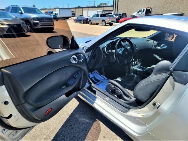 2010 Nissan 370Z Touring