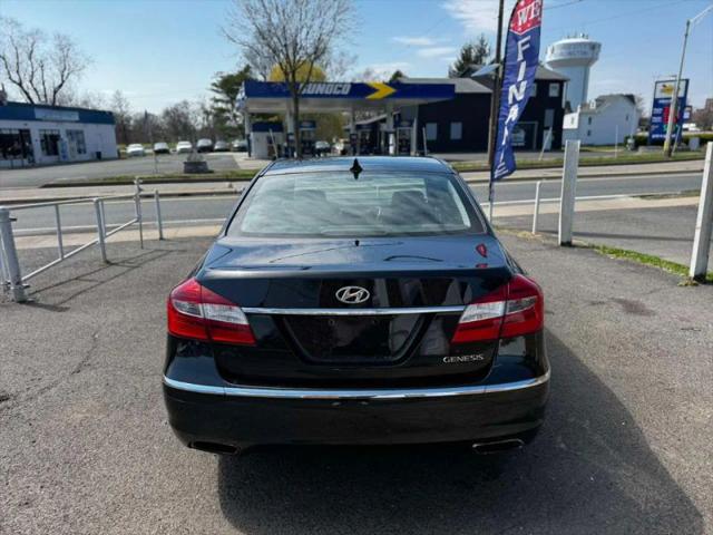2012 Hyundai Genesis 3.8