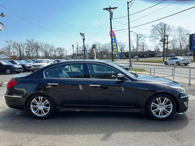 2012 Hyundai Genesis 3.8