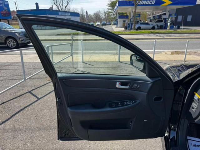 2012 Hyundai Genesis 3.8