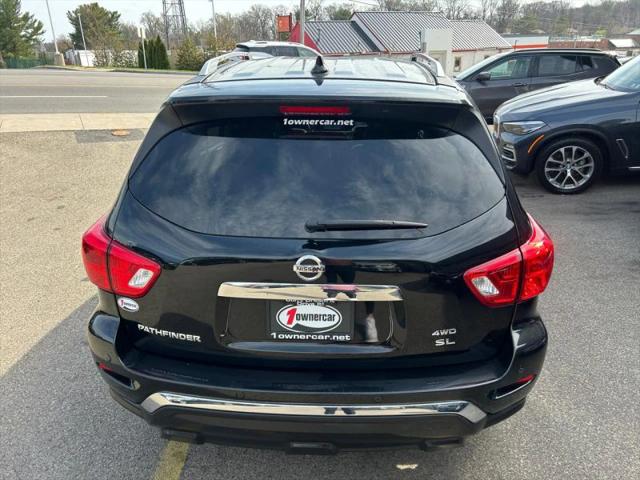 2019 Nissan Pathfinder SL