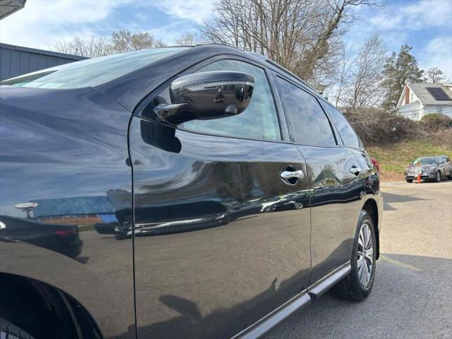 2019 Nissan Pathfinder SL