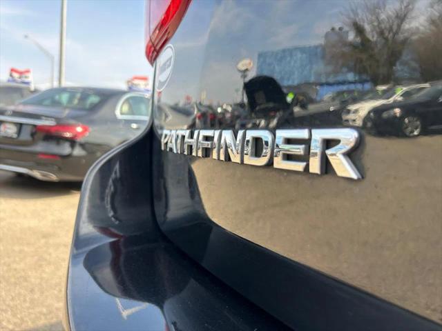 2019 Nissan Pathfinder SL
