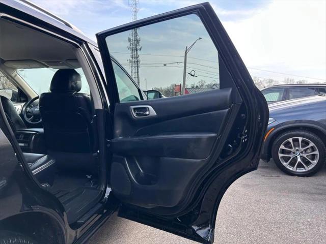 2019 Nissan Pathfinder SL