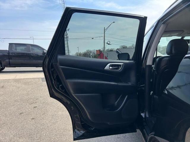 2019 Nissan Pathfinder SL