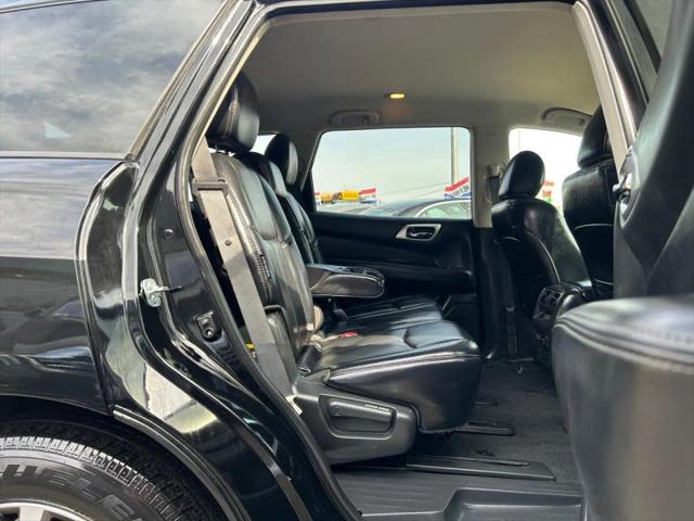 2019 Nissan Pathfinder SL