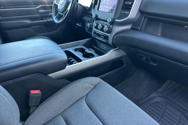 2020 Ram 1500 Big Horn Crew Cab 4x4 5'7" Box