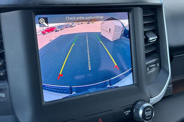 2020 Ram 1500 Big Horn Crew Cab 4x4 5'7" Box