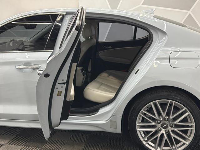 2020 Genesis G70 2.0T RWD