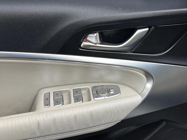 2020 Genesis G70 2.0T RWD