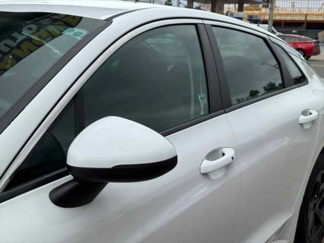 2023 Kia K5 LXS