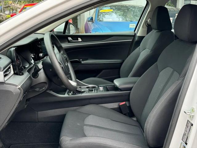 2023 Kia K5 LXS