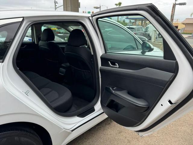 2023 Kia K5 LXS
