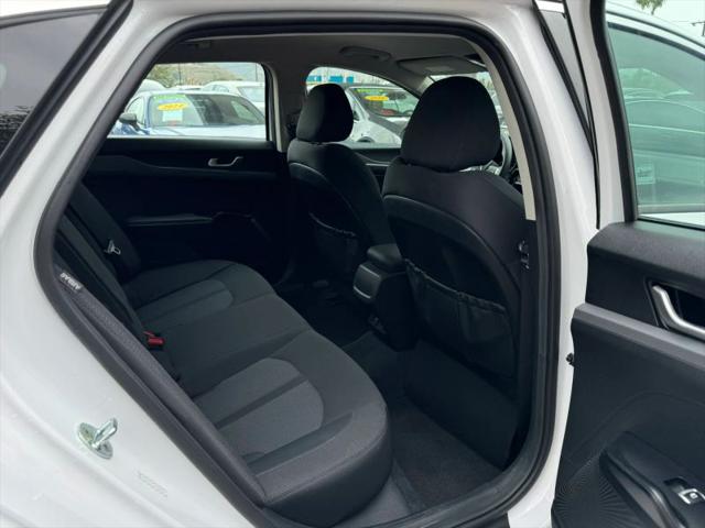 2023 Kia K5 LXS