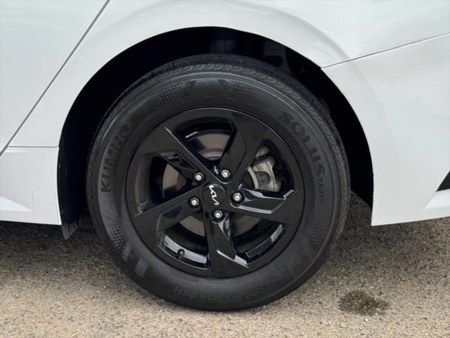 2023 Kia K5 LXS
