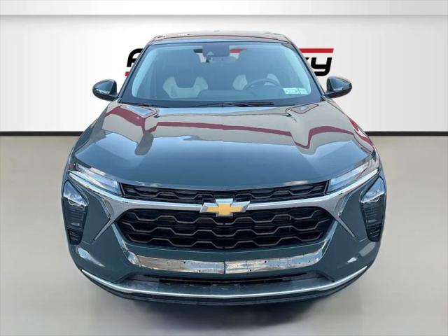 2025 Chevrolet Trax FWD LS