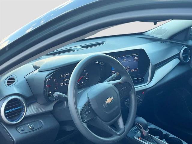 2025 Chevrolet Trax FWD LS