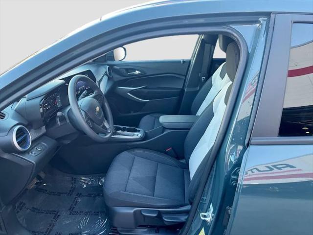 2025 Chevrolet Trax FWD LS