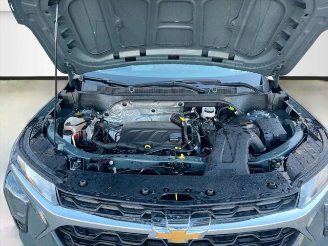 2025 Chevrolet Trax FWD LS