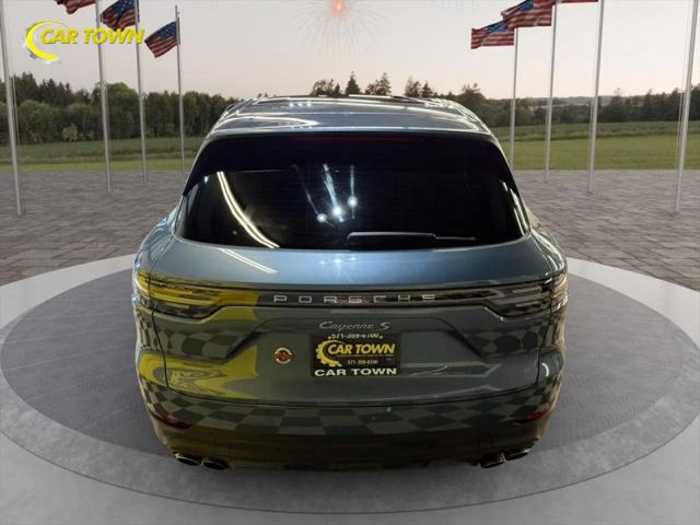 2019 Porsche Cayenne S