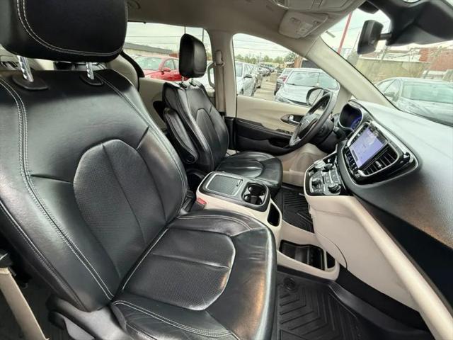 2022 Chrysler Pacifica Touring L