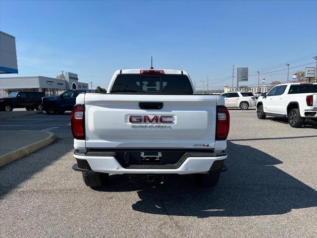 2024 GMC Canyon 4WD AT4