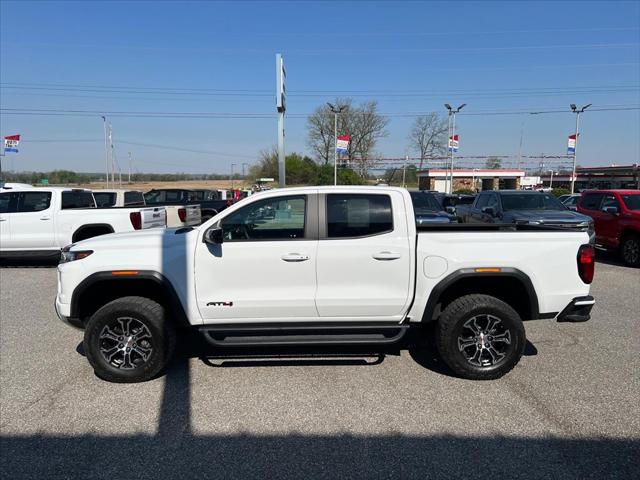 2024 GMC Canyon 4WD AT4