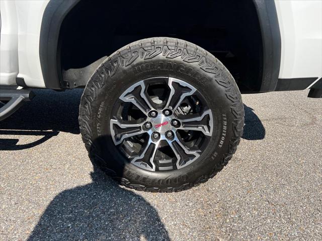 2024 GMC Canyon 4WD AT4