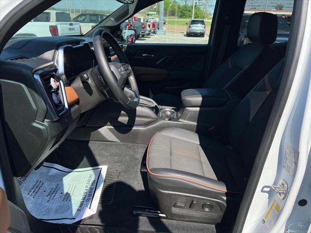 2024 GMC Canyon 4WD AT4