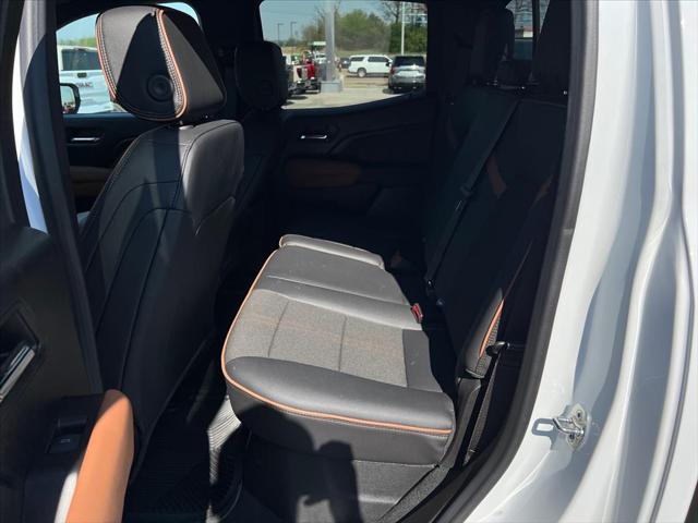 2024 GMC Canyon 4WD AT4