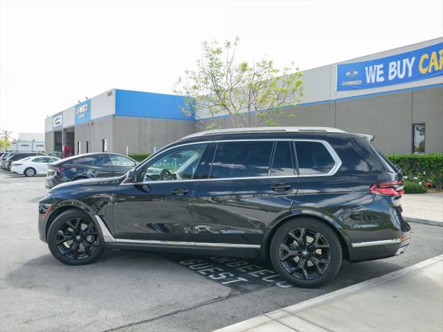 2025 BMW X7 xDrive40i