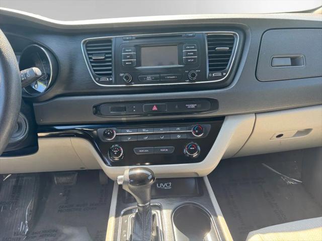 2016 Kia Sedona LX