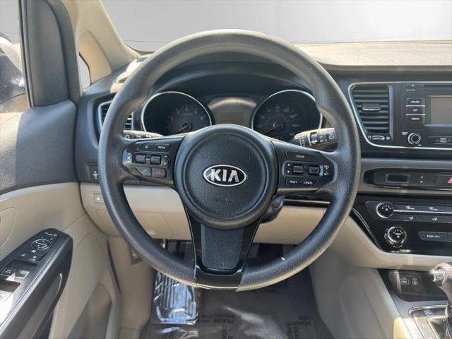 2016 Kia Sedona LX