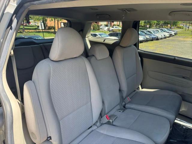 2016 Kia Sedona LX