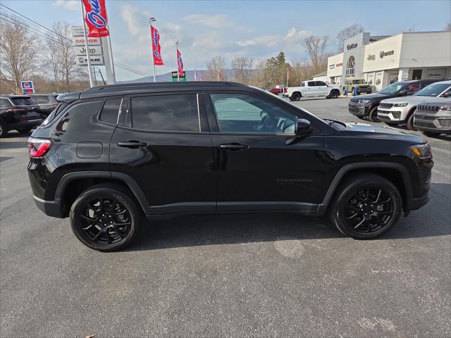 2022 Jeep Compass Altitude 4x4 2022 Jeep Compass Altitude 4x4