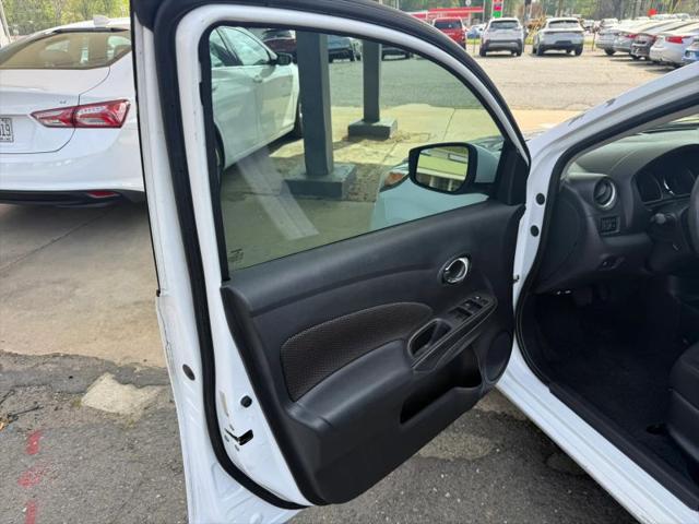2017 Nissan Versa 1.6 SV